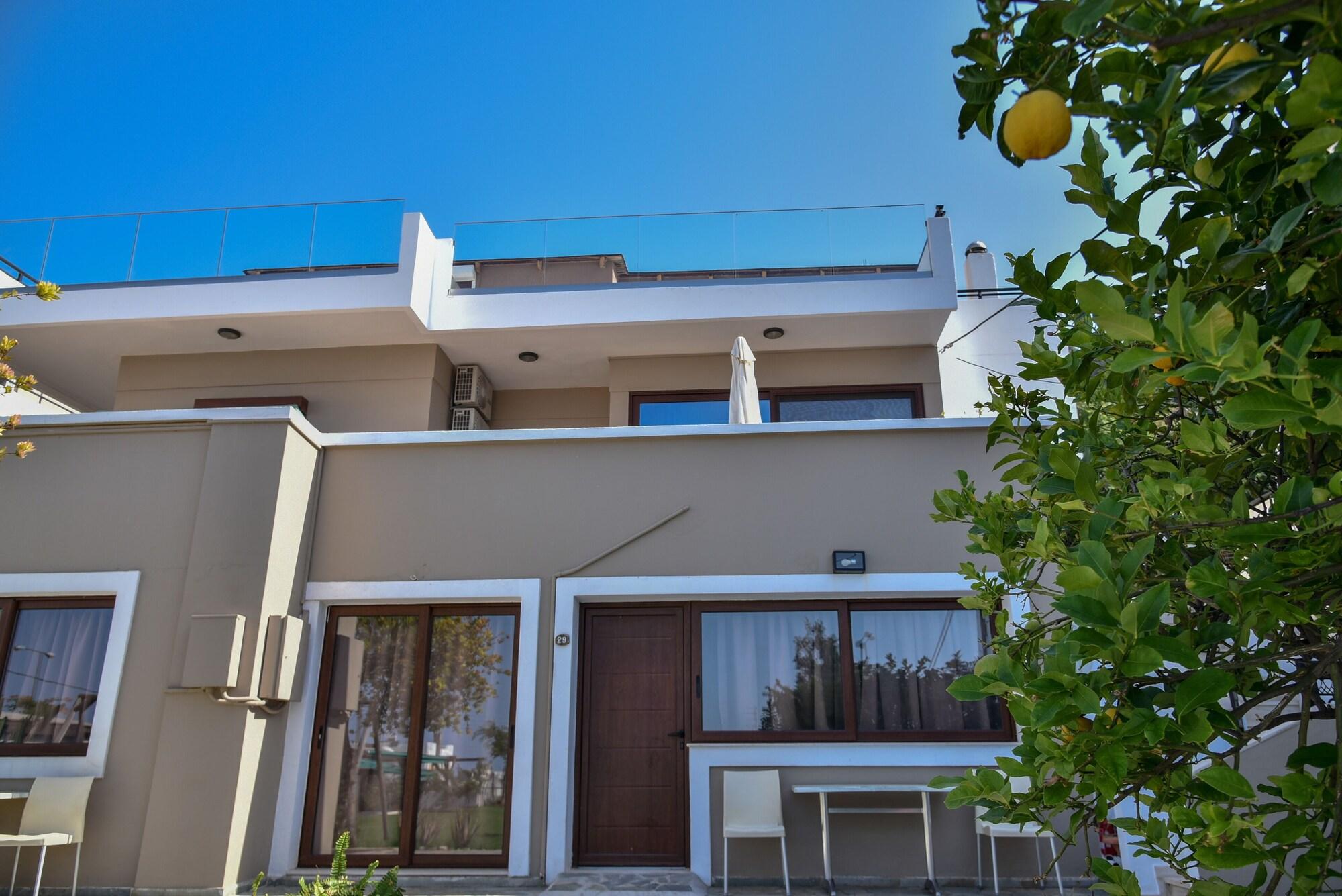 Iraklis Apartments Сталида Экстерьер фото